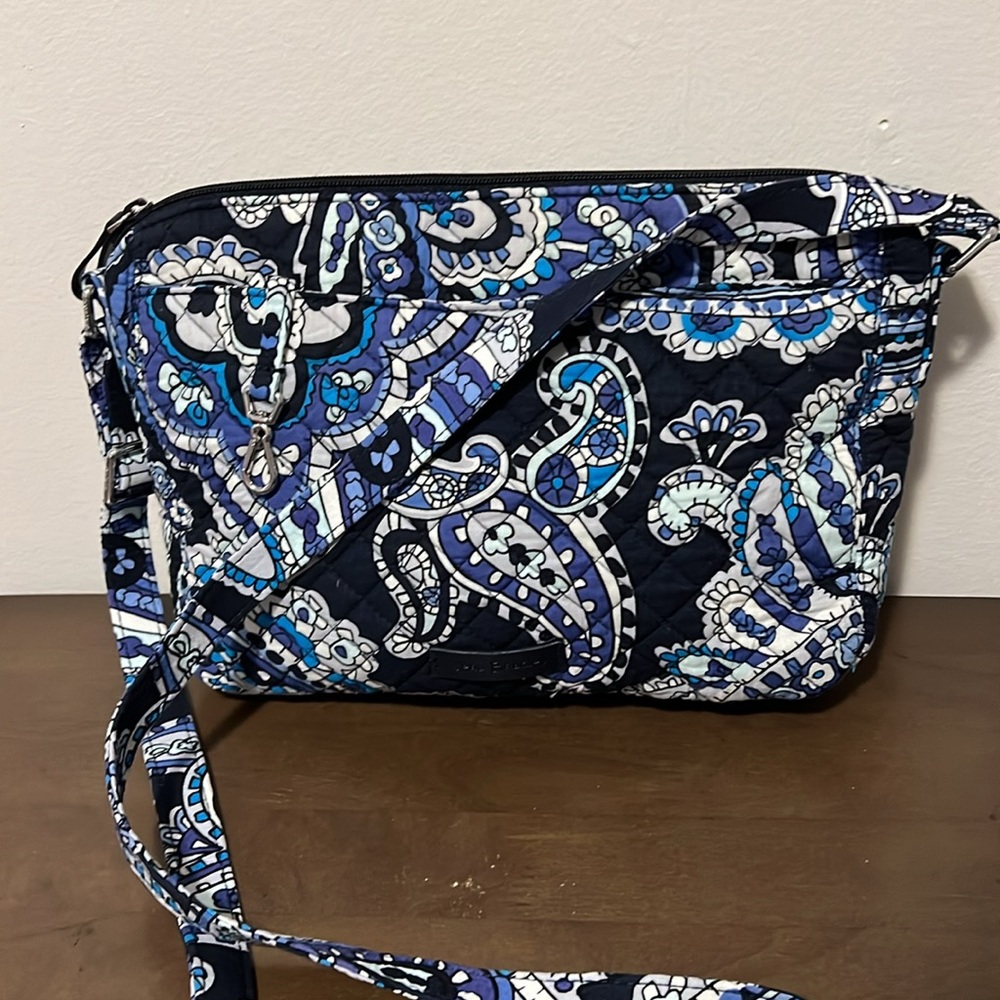 Reduced!  Vera Bradley Deep Night Paisley crossbody purse